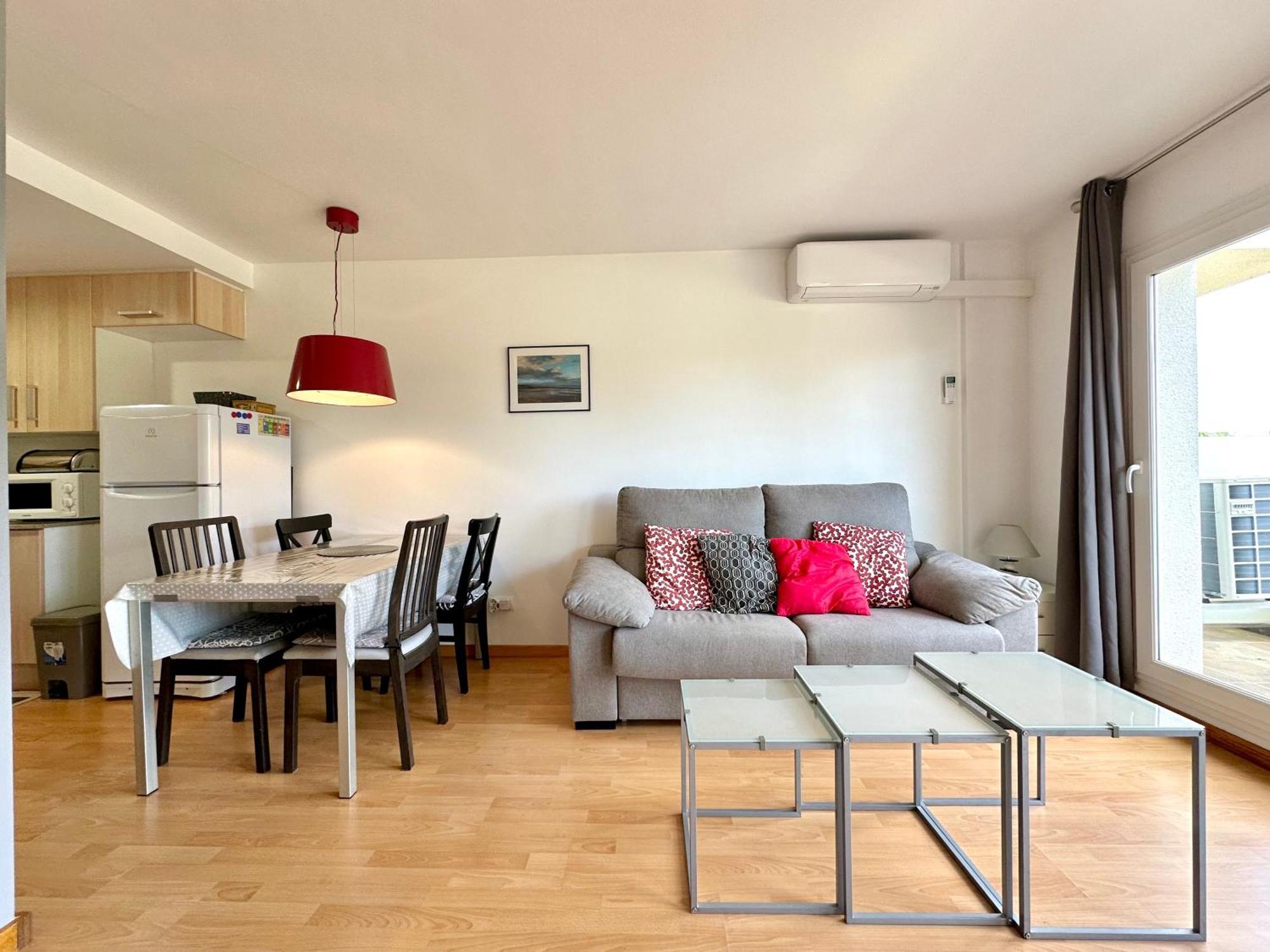 V017 - Porto Marina Apartment Росес Екстериор снимка