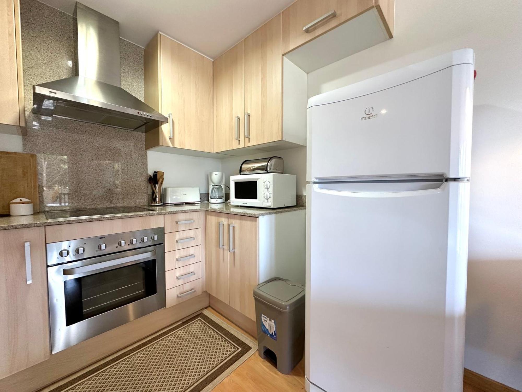 V017 - Porto Marina Apartment Росес Екстериор снимка
